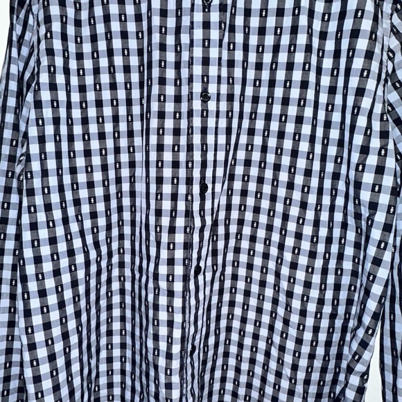 Bugatchi Shaped Fit Flip Cuff Button Shirt size XL - Picture 7 of 10